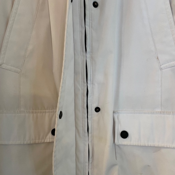 $20 FOR A COAT!!! Andrew Marc XXL white parka - Picture 3 of 12